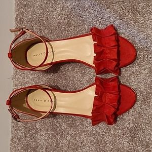 Holly & Hyde block heels in red